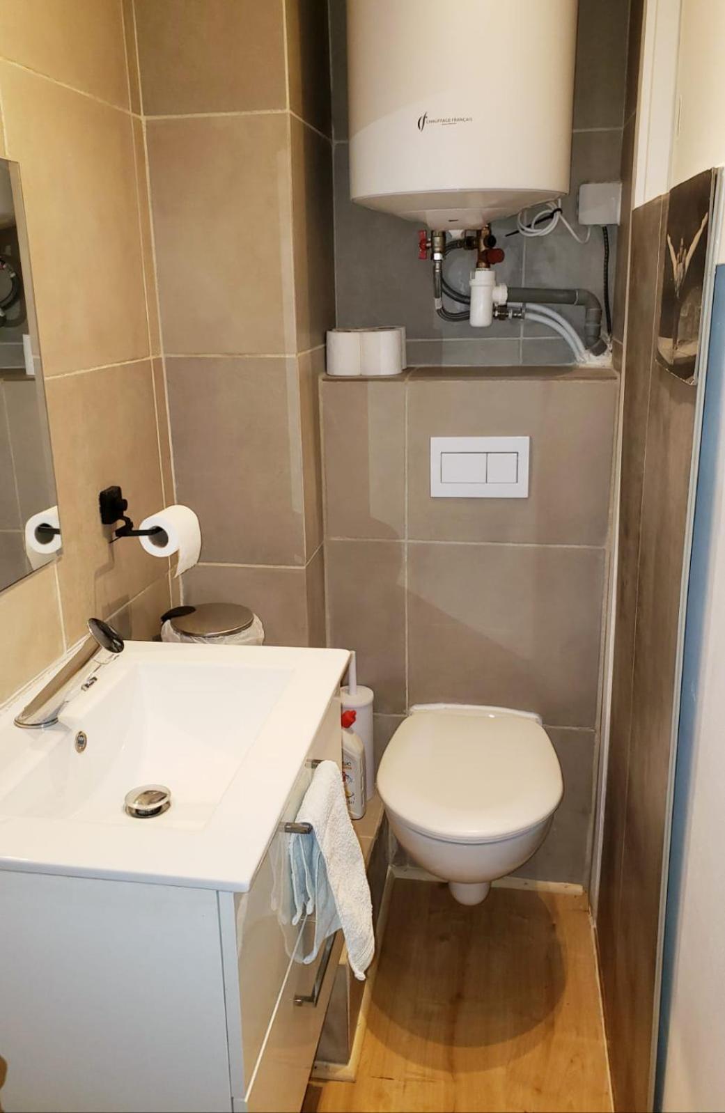 Air Conditioned Residential Suite From 1 To 6 - Bathtubs In Rooms - Self-Arrival - Wifi - Laundry - Parking Avignon Exteriér fotografie