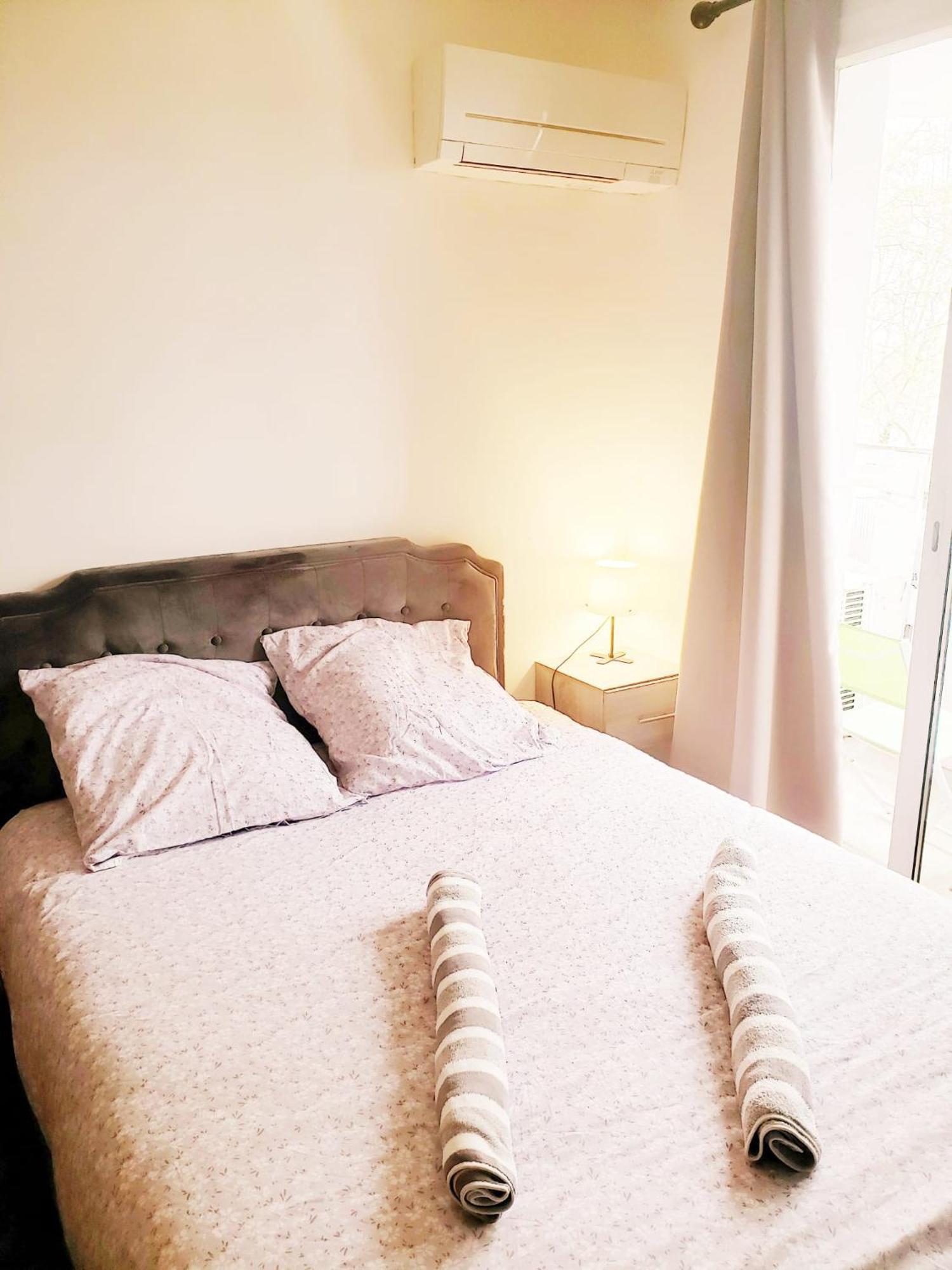 Air Conditioned Residential Suite From 1 To 6 - Bathtubs In Rooms - Self-Arrival - Wifi - Laundry - Parking Avignon Exteriér fotografie