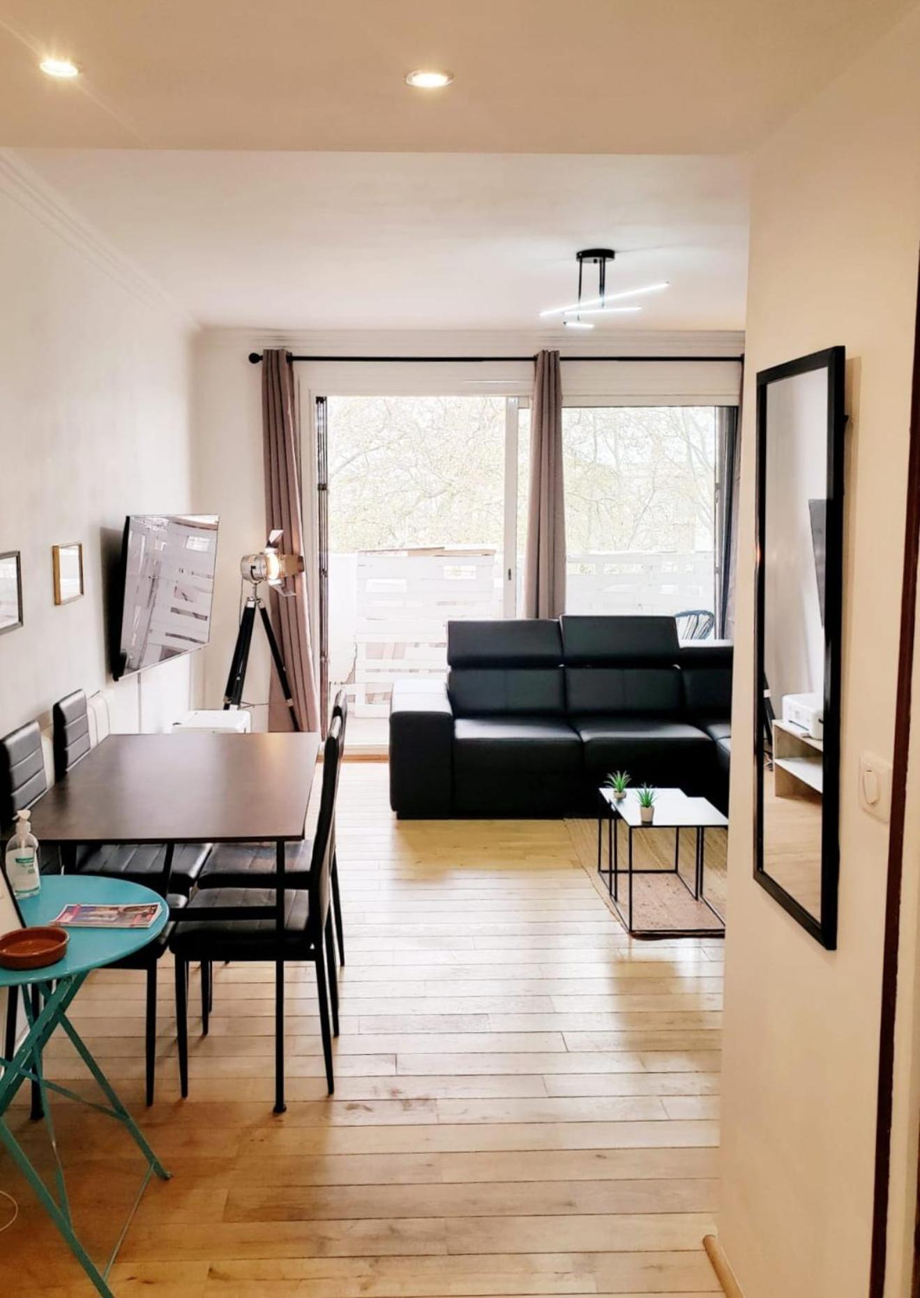 Air Conditioned Residential Suite From 1 To 6 - Bathtubs In Rooms - Self-Arrival - Wifi - Laundry - Parking Avignon Exteriér fotografie