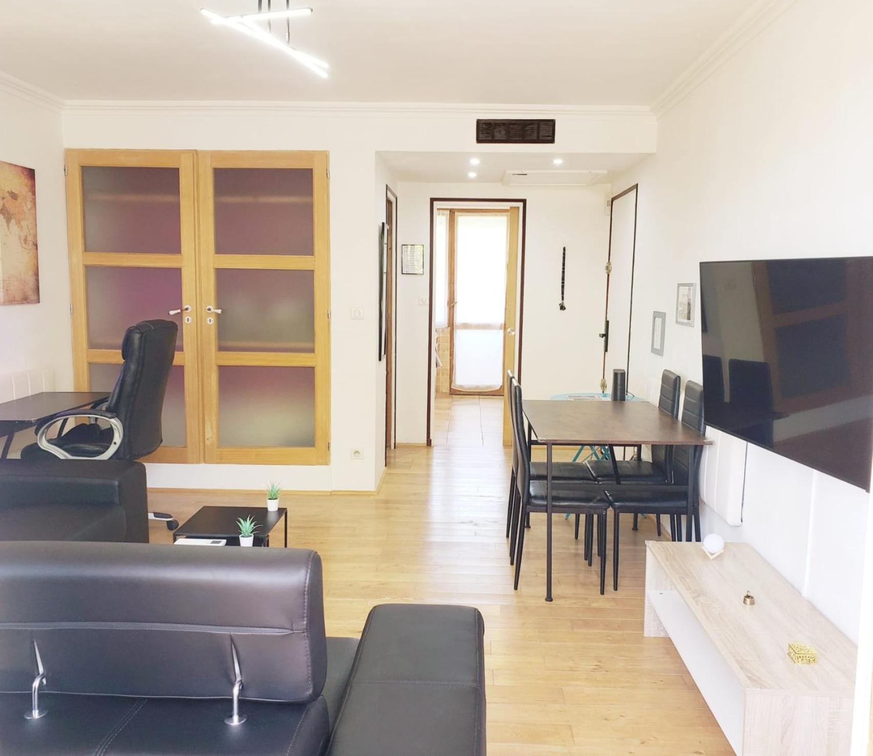 Air Conditioned Residential Suite From 1 To 6 - Bathtubs In Rooms - Self-Arrival - Wifi - Laundry - Parking Avignon Exteriér fotografie